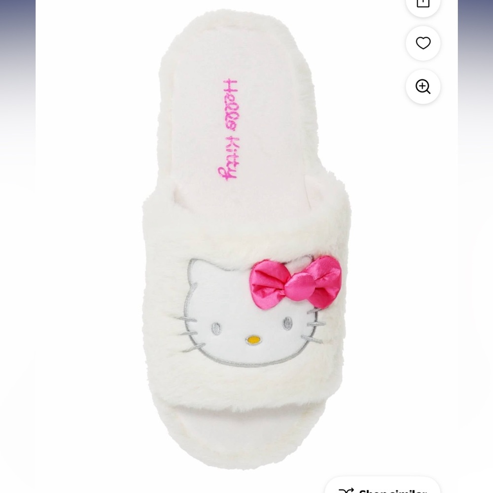 New women’s hello kitty fuzzy slippers